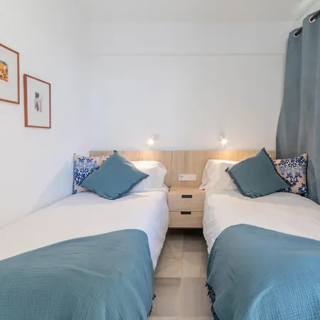 Appartement Facing The Sea And Marina Marbellac