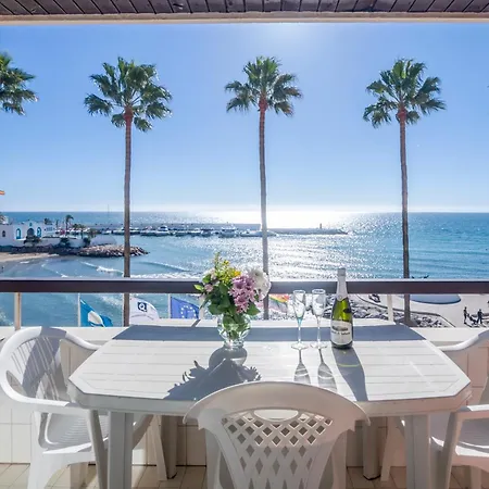 Facing The Sea And Marina Lägenhet Marbella