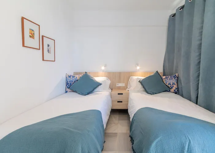 Apartament Facing The Sea And Marina Marbella