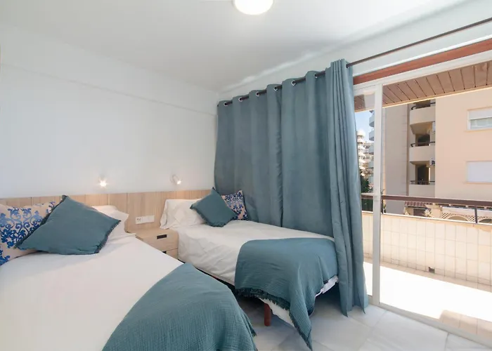 Apartment Facing The Sea And Marina *