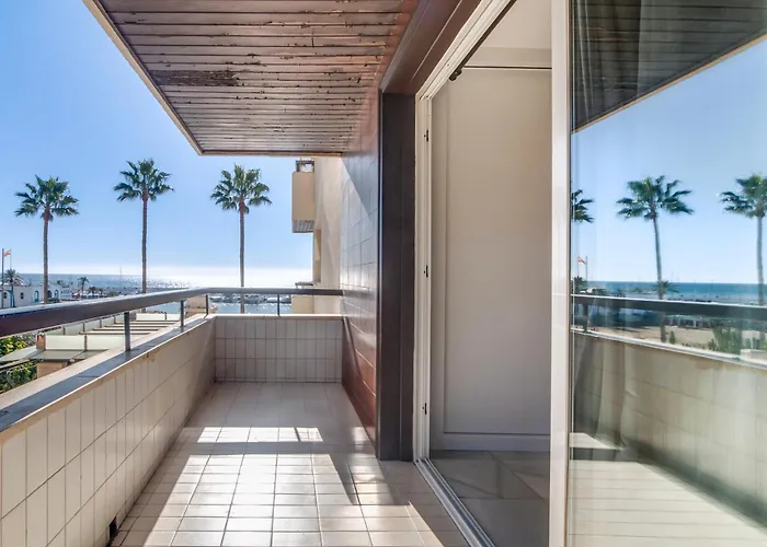 Apartament Facing The Sea And Marina Marbella